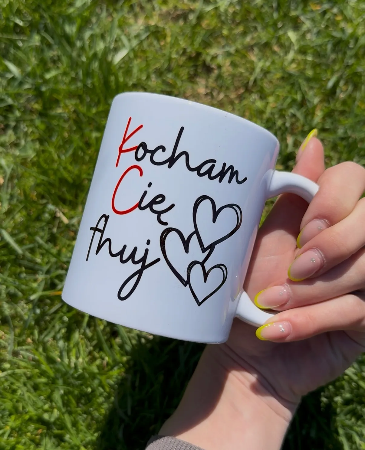 Kubek KOCHAM CIĘ FHUJ BANAN